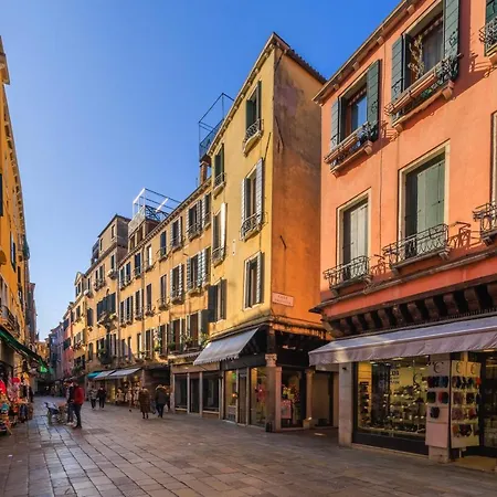 Rialto Bridge Luxury Apartment Veneza Exterior foto