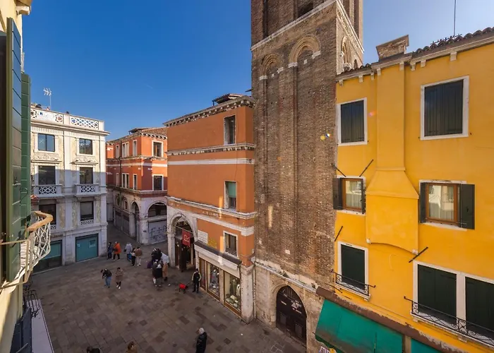 Rialto Bridge Luxury Apartment